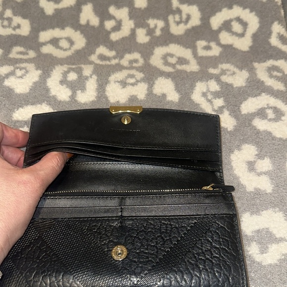 Vintage Burberry Wallet 😍 Used in Good Condition 😍 - Picture 16 of 17